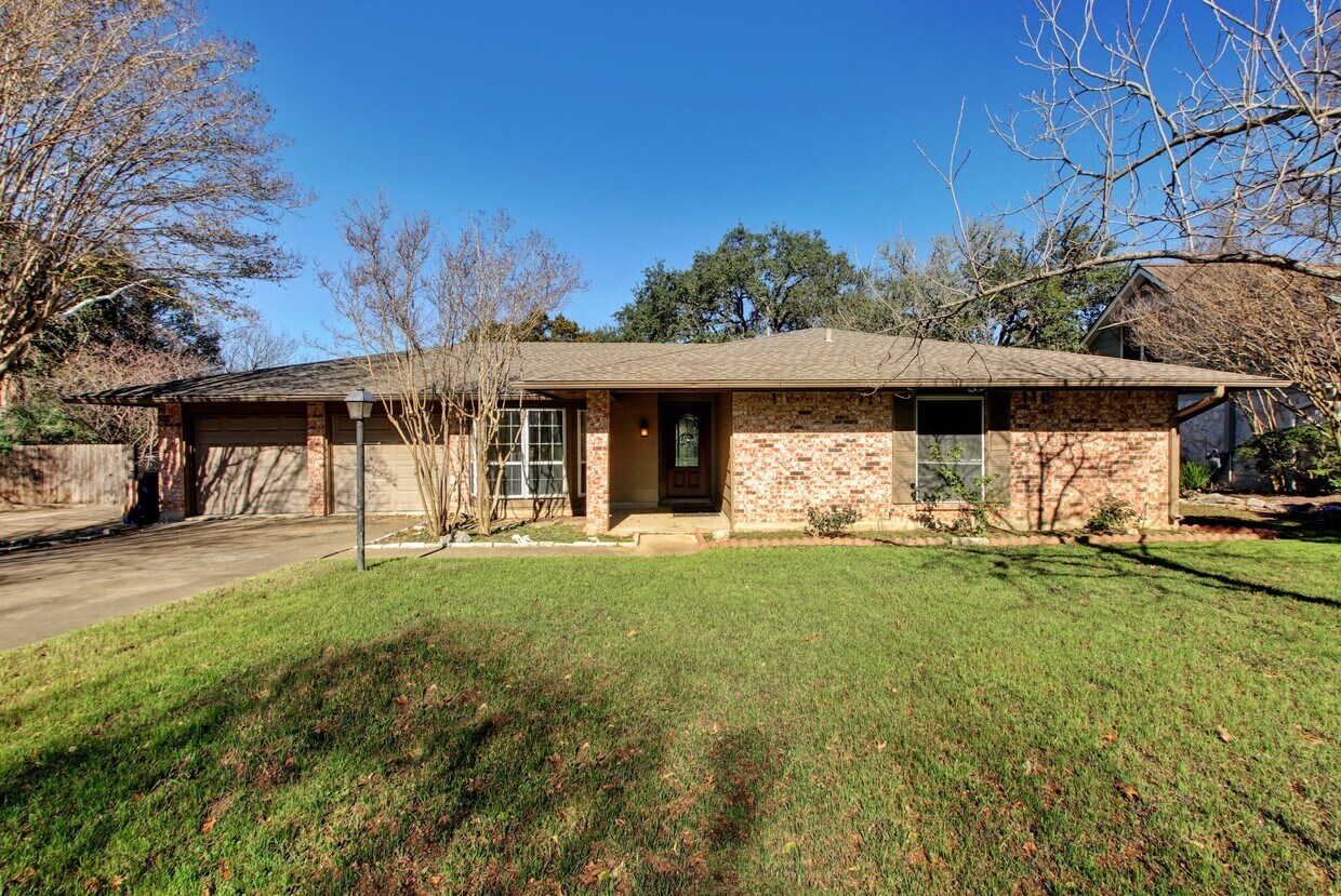 Primary Photo - 2306 Forest Bend Dr
