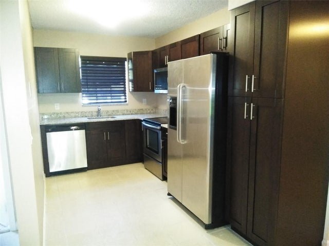 Foto del edificio - 301 Norwood Terrace
