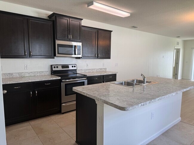 Foto del edificio - 11477 SW Patterson St