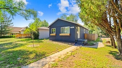 Building Photo - 2223 W Platte Ave
