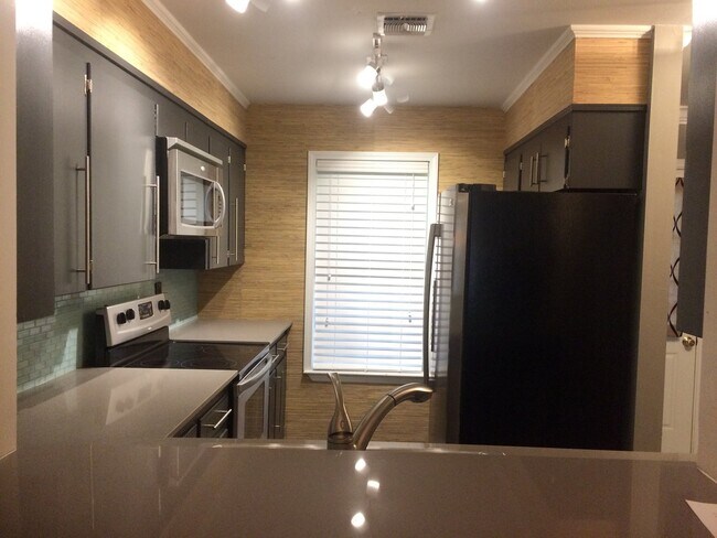 Foto del edificio - 2 Bedroom, 2.5 bathroom