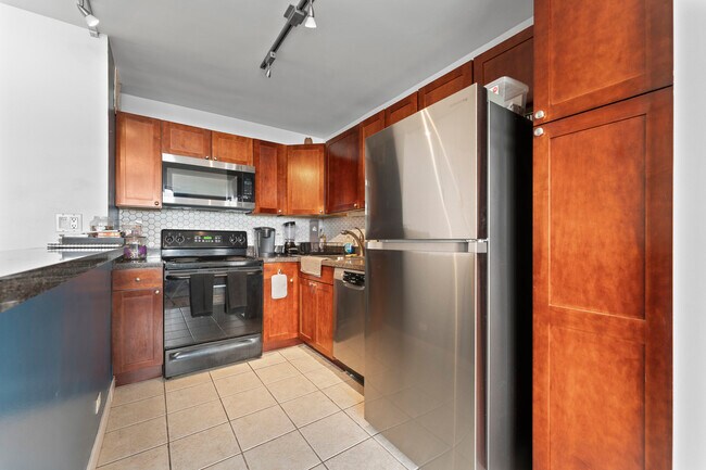 Foto del edificio - 655 W Irving Park Rd