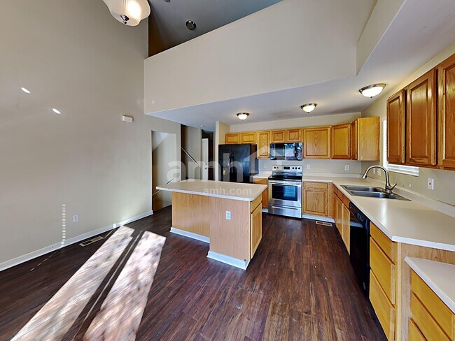 Building Photo - 5012 Goshawk Ct