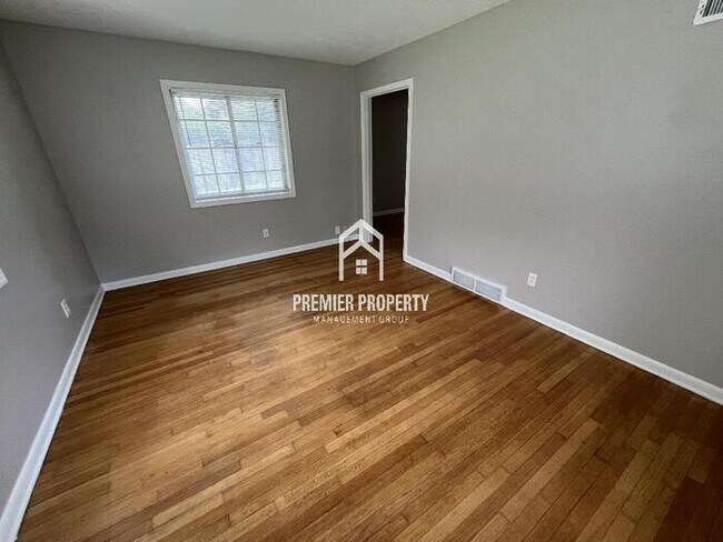 Foto del edificio - 4225 Chippewa Rd