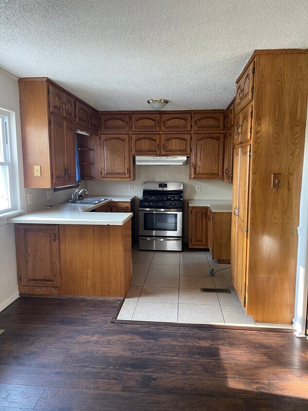 4815 S 32nd St, Fort Smith, AR 72903 House for Rent in Fort Smith, AR