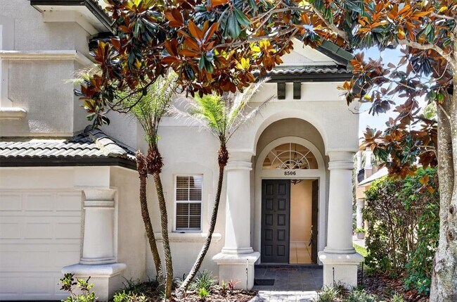 Foto del edificio - 8506 St Marino Blvd