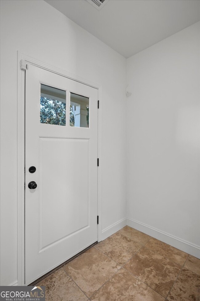 Building Photo - 110 Garrison Walk