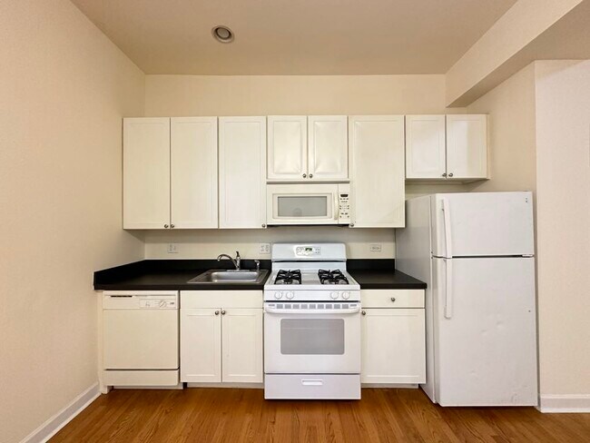 Foto del edificio - 4715 N Sheridan Rd