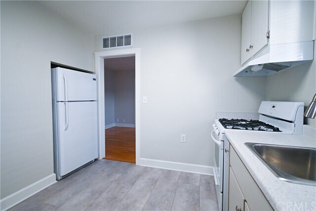 Foto del edificio - 540 S Lemon St