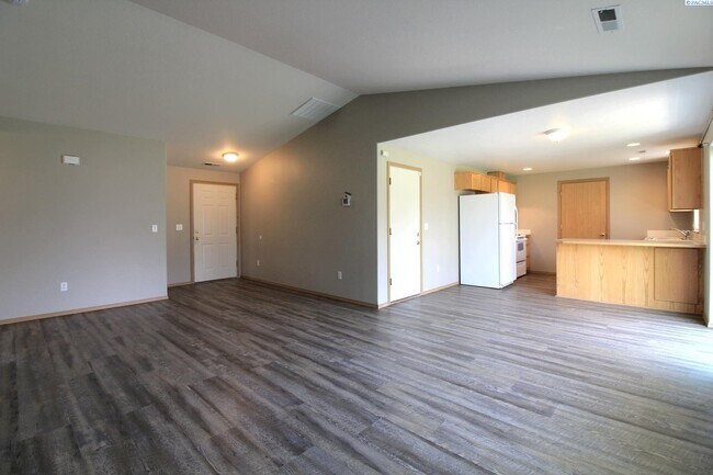 Foto del edificio - West Pasco 3 bed/2 bath Home