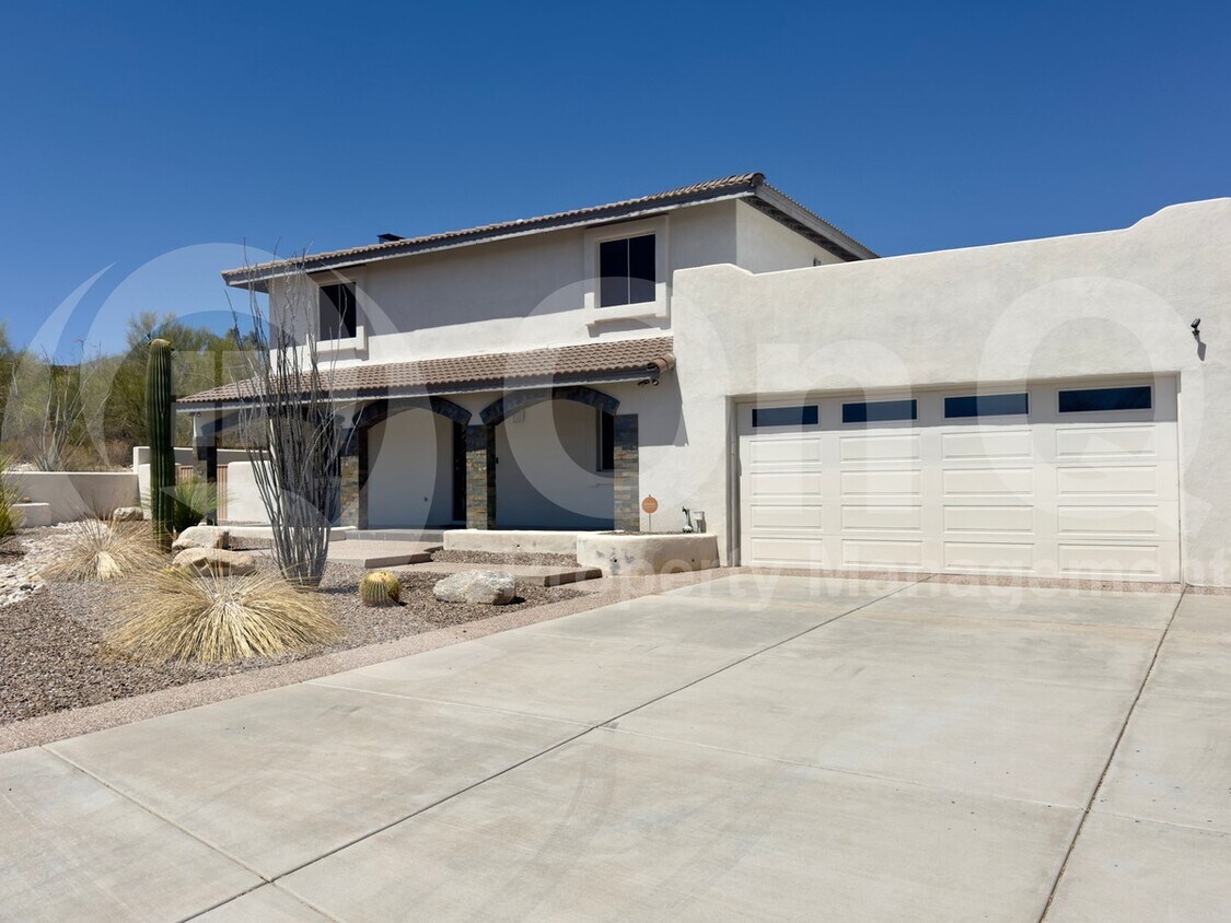 Primary Photo - 3700 N San Sebastián Dr
