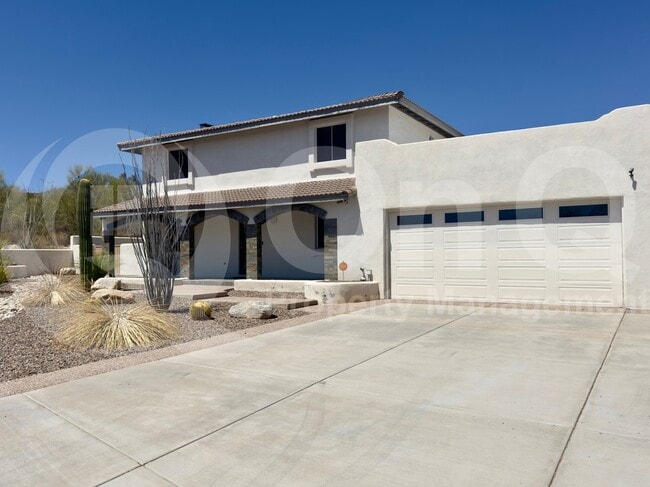 Building Photo - 3700 N San Sebastián Dr