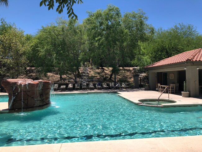 Foto del edificio - 5751 N Kolb Rd