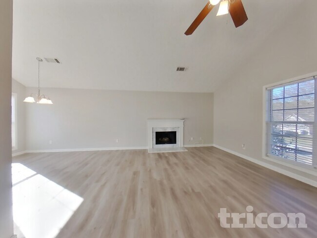 Building Photo - 125 Shenandoah Dr