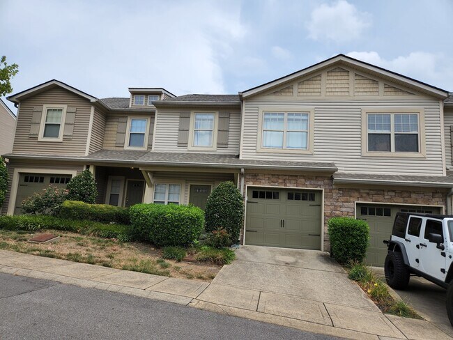 Building Photo - 2612 Nashboro Blvd