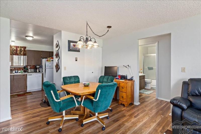 Building Photo - 2 br, 1 bath Apartment - 2656 N Siesta Ln