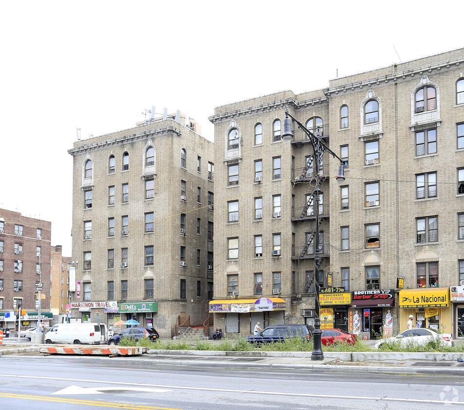 Building Photo - 1398 Grand Concourse