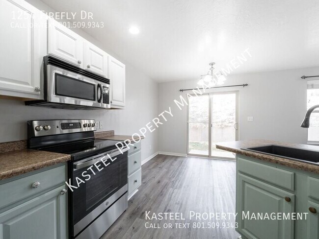 Foto del edificio - 1254 Firefly Dr