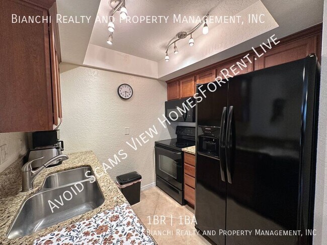 Foto del edificio - Fully Furnished 1 Bedroom 1 Bath Condo in ...