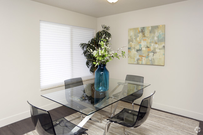 Interior Photo - Harrison Pointe