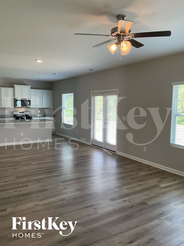 Building Photo - 1313 Chelsea Pk Trl
