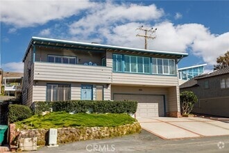 Building Photo - 960 Cliff Dr