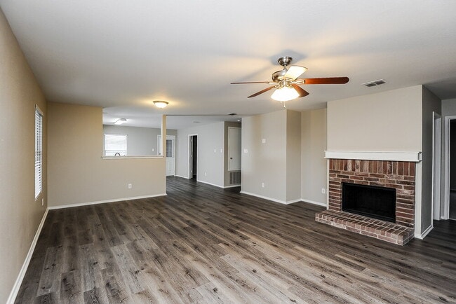 Building Photo - 1437 Krista Dr