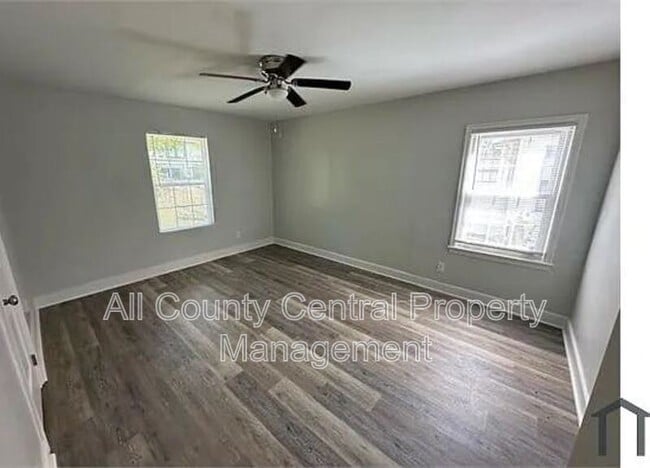 Foto del edificio - 1601 Center St S