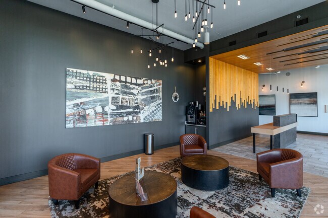 Vestíbulo - Brightleaf on Main