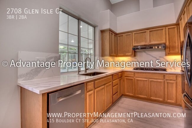 Building Photo - 2708 Glen Isle Ct