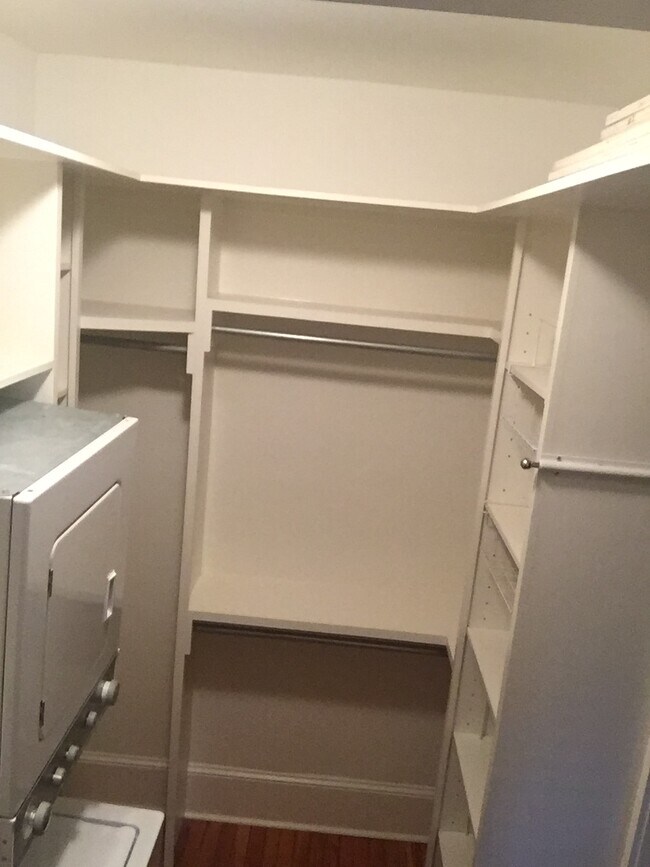 Foto del edificio - 1125 Briarcliff Pl NE