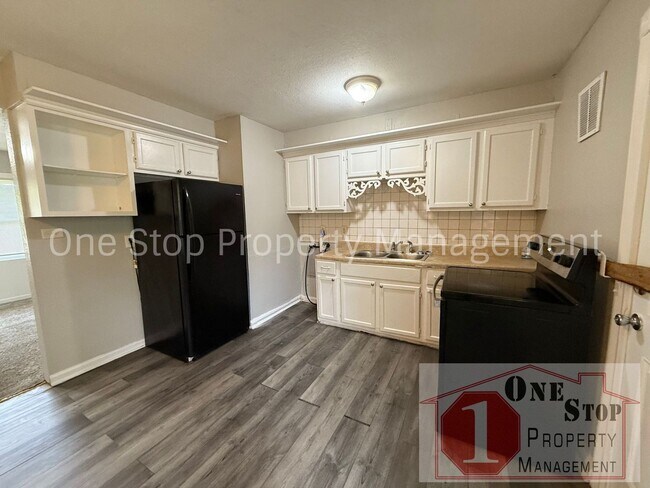 Foto del edificio - 3 bedroom, 1 Bathroom Home in Kansas City!!