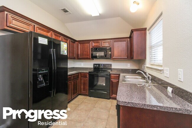 Building Photo - 1505 Sunburst Dr
