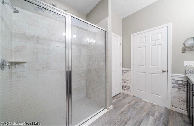 Building Photo - 4477 Trovita Cir