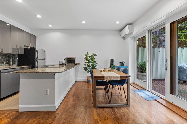 Foto del edificio - 113 Chandler St