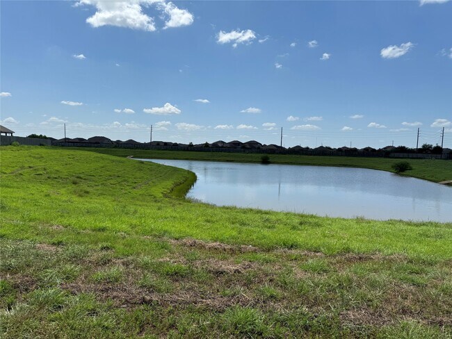 Building Photo - 22626 Williams Oak Ln
