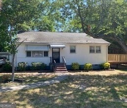 Building Photo - 14 Mimosa St