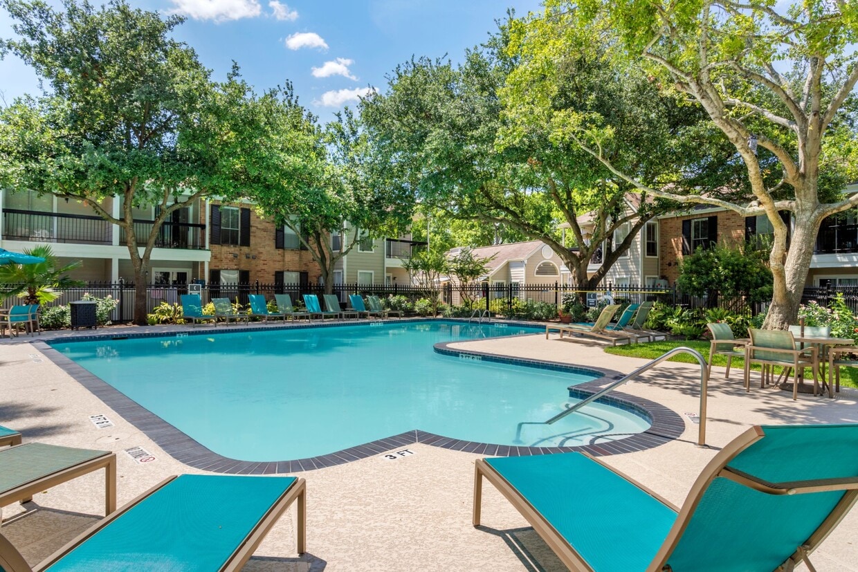 Silverado Apartments Houston