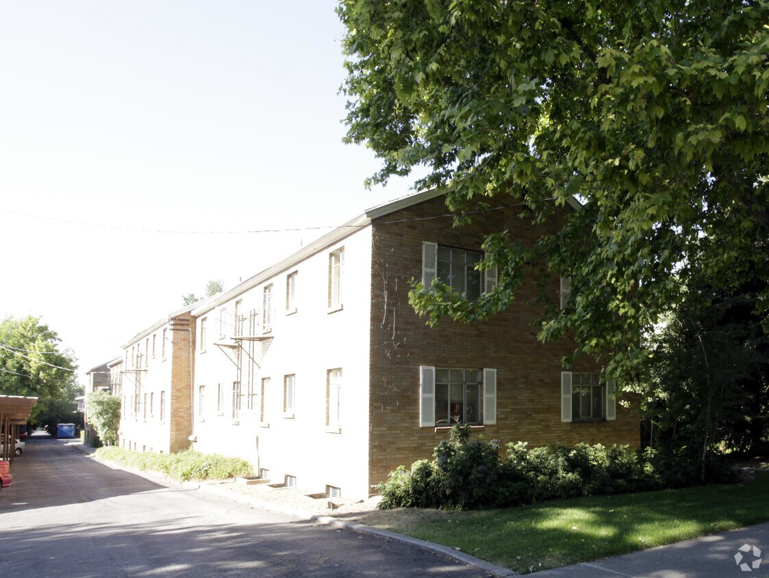 Building Photo - Bel Aire Gardens