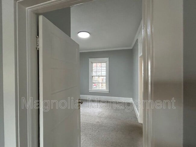 Foto del edificio - 107 W Jennette Ave