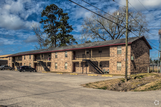 Building Photo - Woodland Apartments