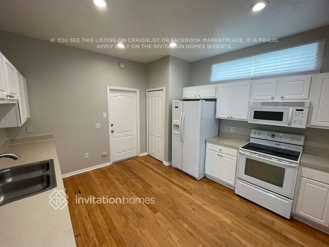 Foto del edificio - 17905 Havenview Ln