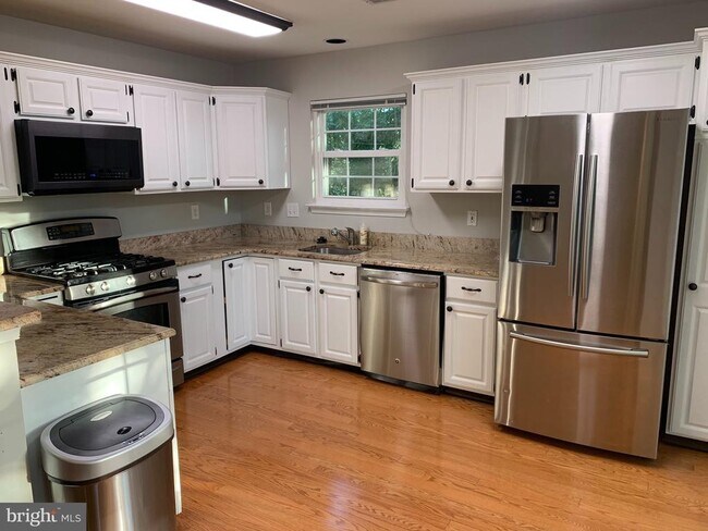 Foto del edificio - 94 Lemonton Way