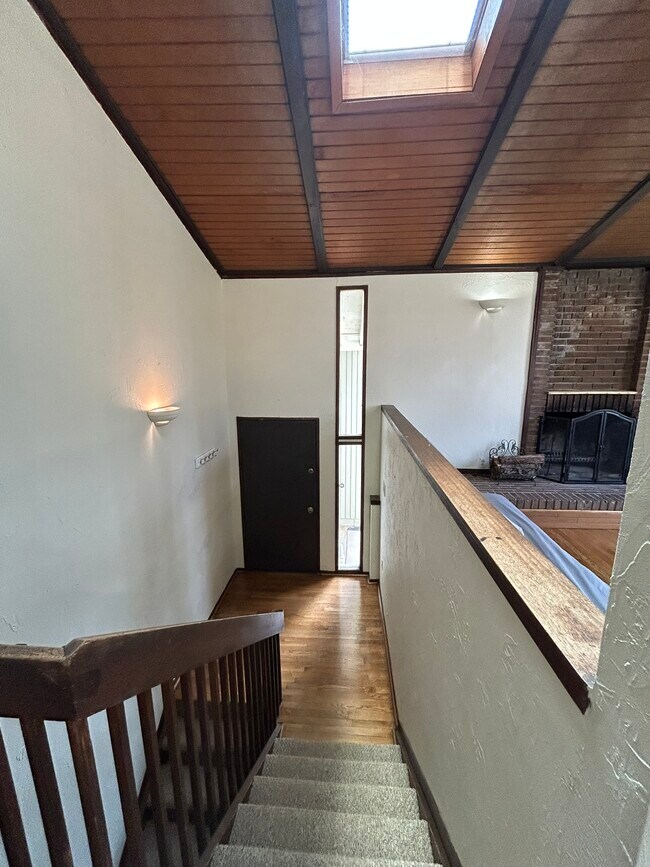 Foto del edificio - 6278 Occoquan Forest Dr