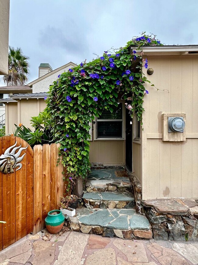 Foto del edificio - 4561-4565 Altadena Ave