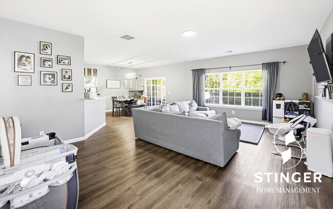 Foto del edificio - 100 Patriot Ct