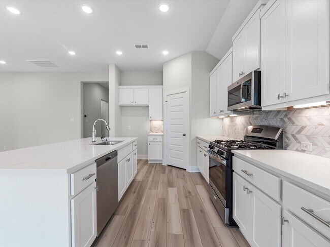 Foto del edificio - 31807 Pecan Mdw Ln