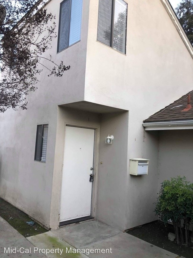 Building Photo - 2728-2728 W Mission Ct