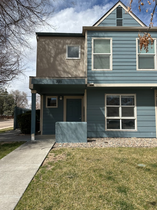 Primary Photo - 305 E Missouri Ave