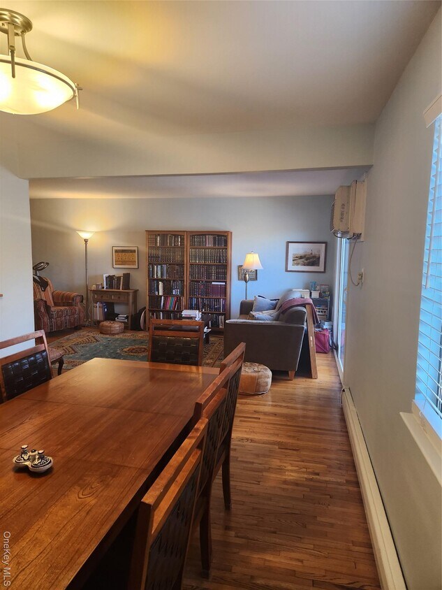 Foto del edificio - 4 Charles Ln